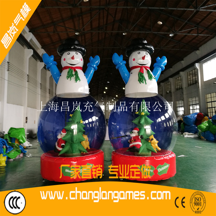 厂家直销充气雪人圣诞节装饰气模PVC透明水晶球模型